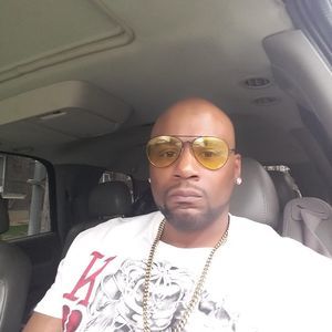 Meet your Posher, Lawrence